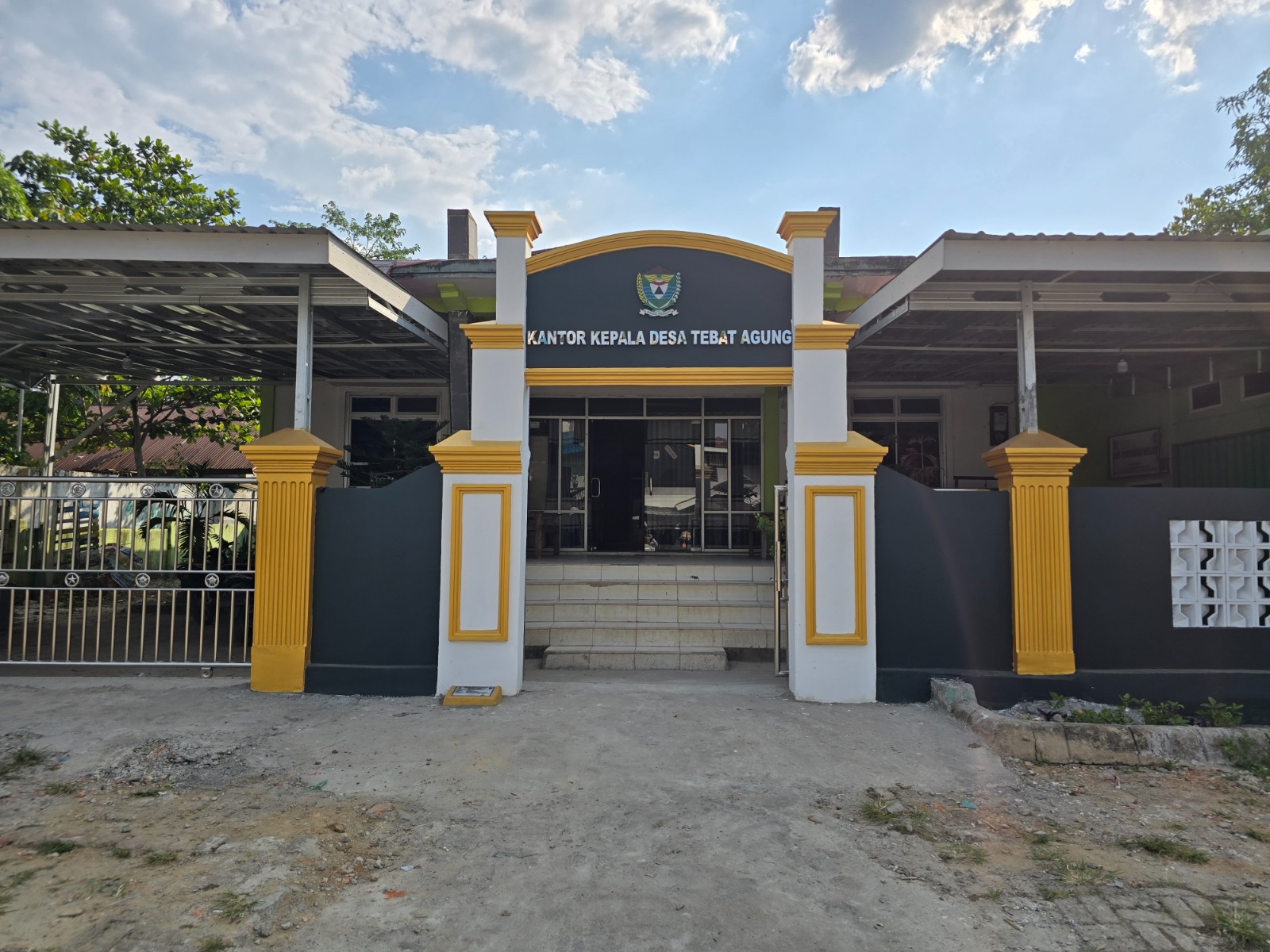 KANTOR DESA TEBAT AGUNG